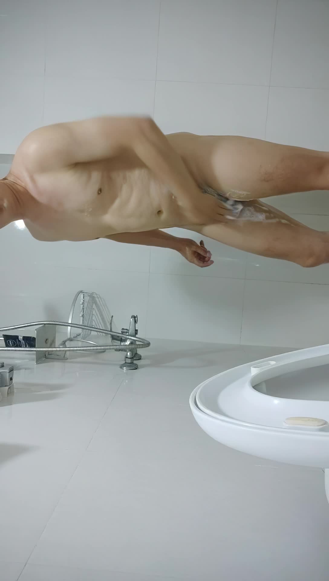 【超清AI画质增强】2022.6.9，【爱情故事】，泡良大佬，浴室抠逼爆操，三炮收官刺激，无水印收藏版