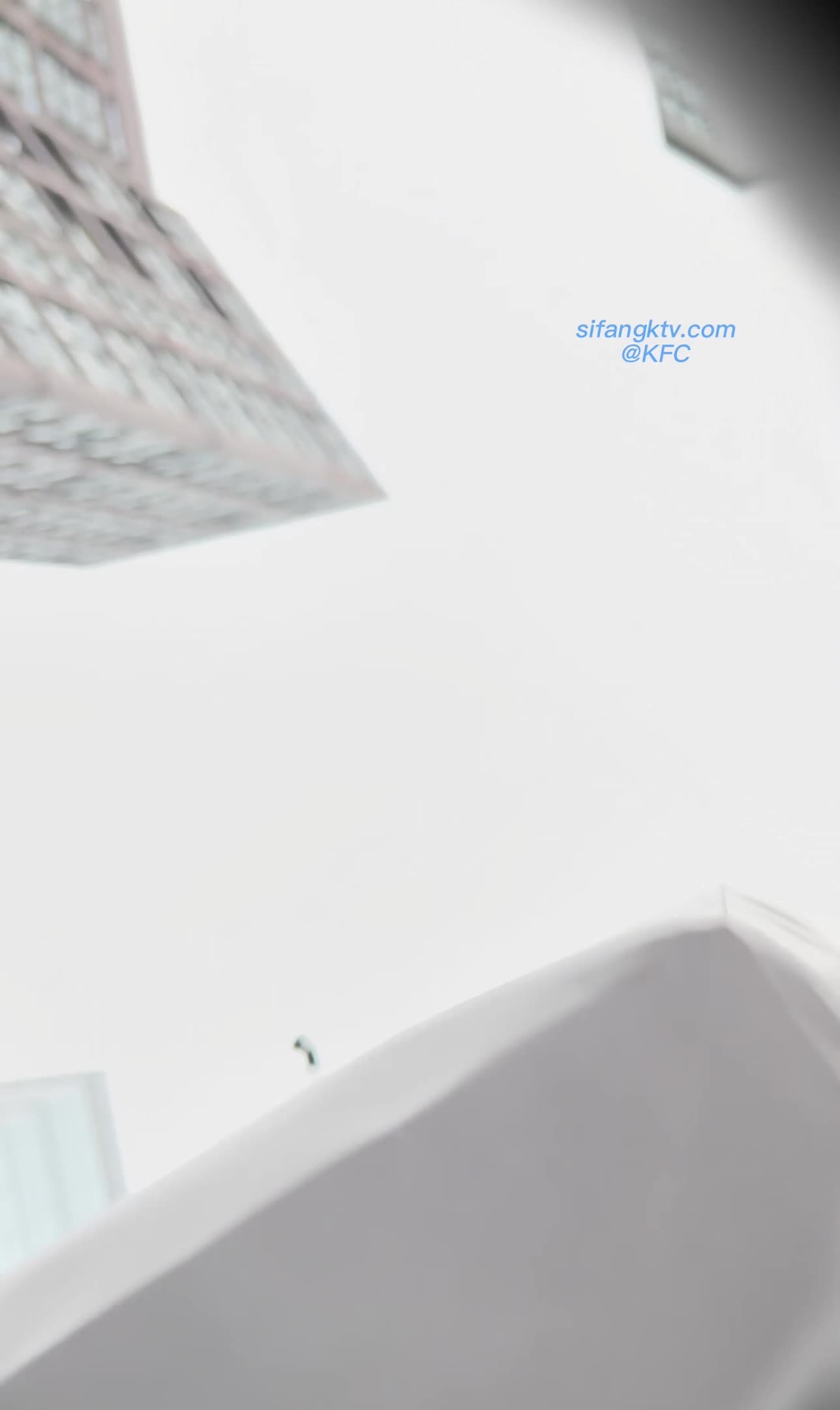 trump059【kfc-916】★★年轻宝妈打车，短裙黑色深v情趣内裤性感