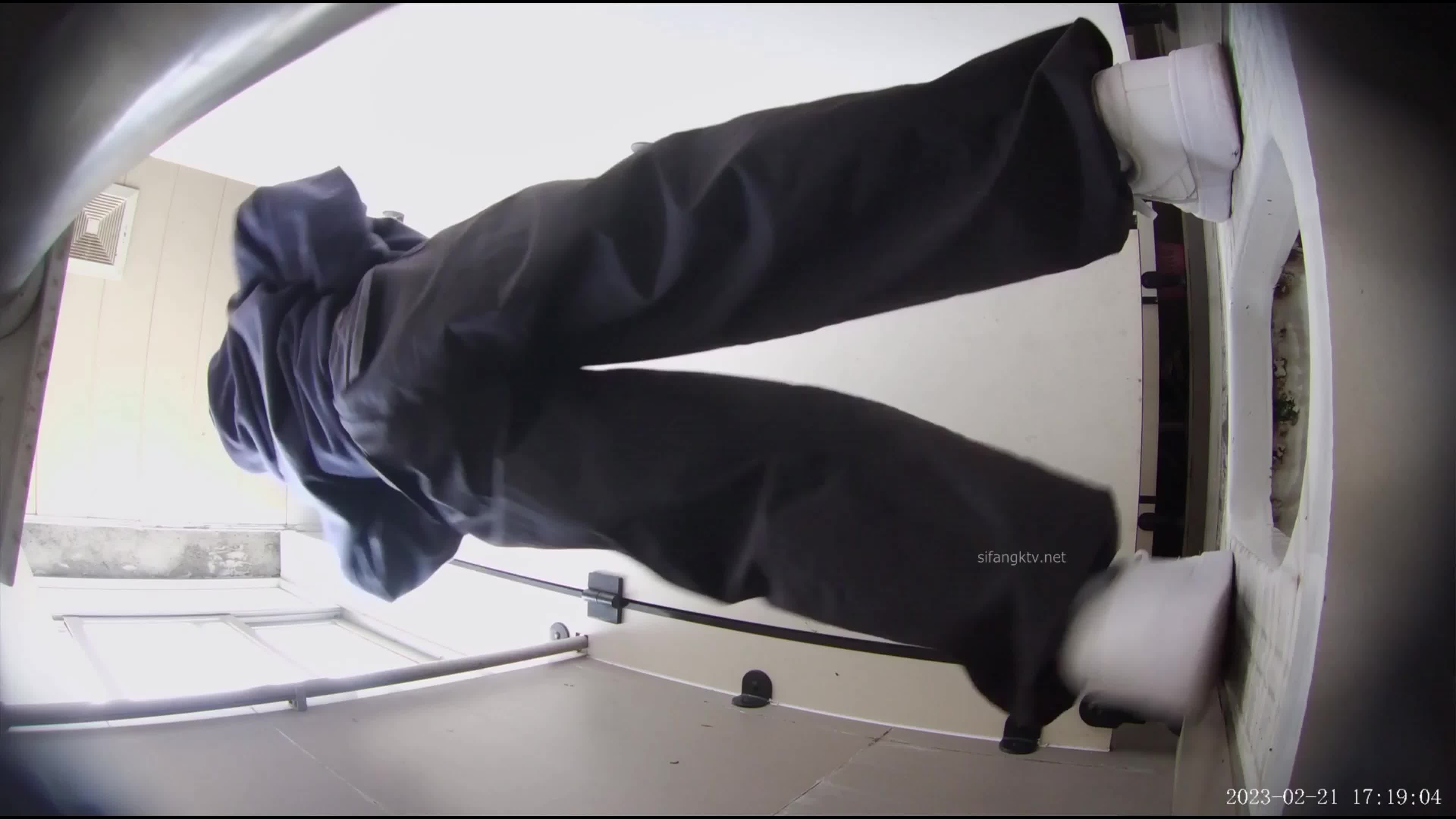 5_6183523355887405411