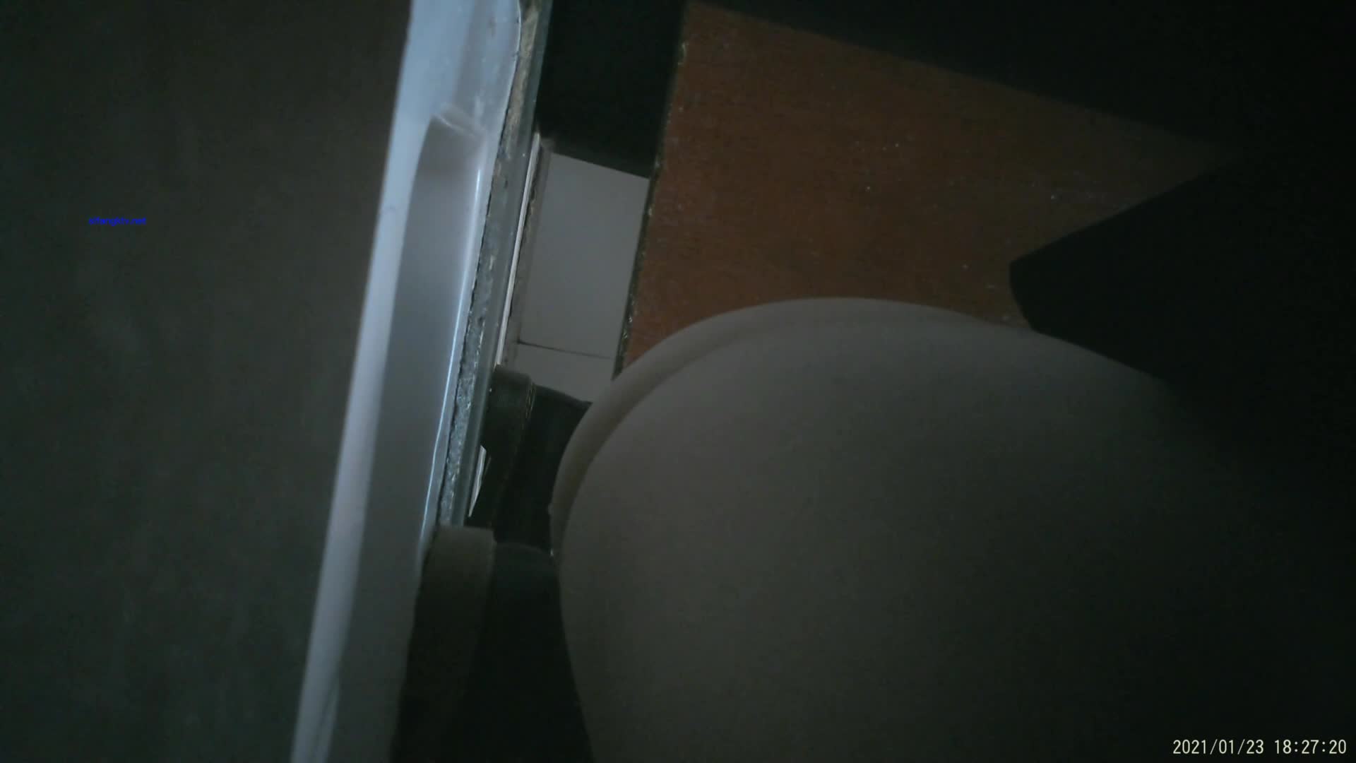 s07-双镜头西服妹子侧脸_