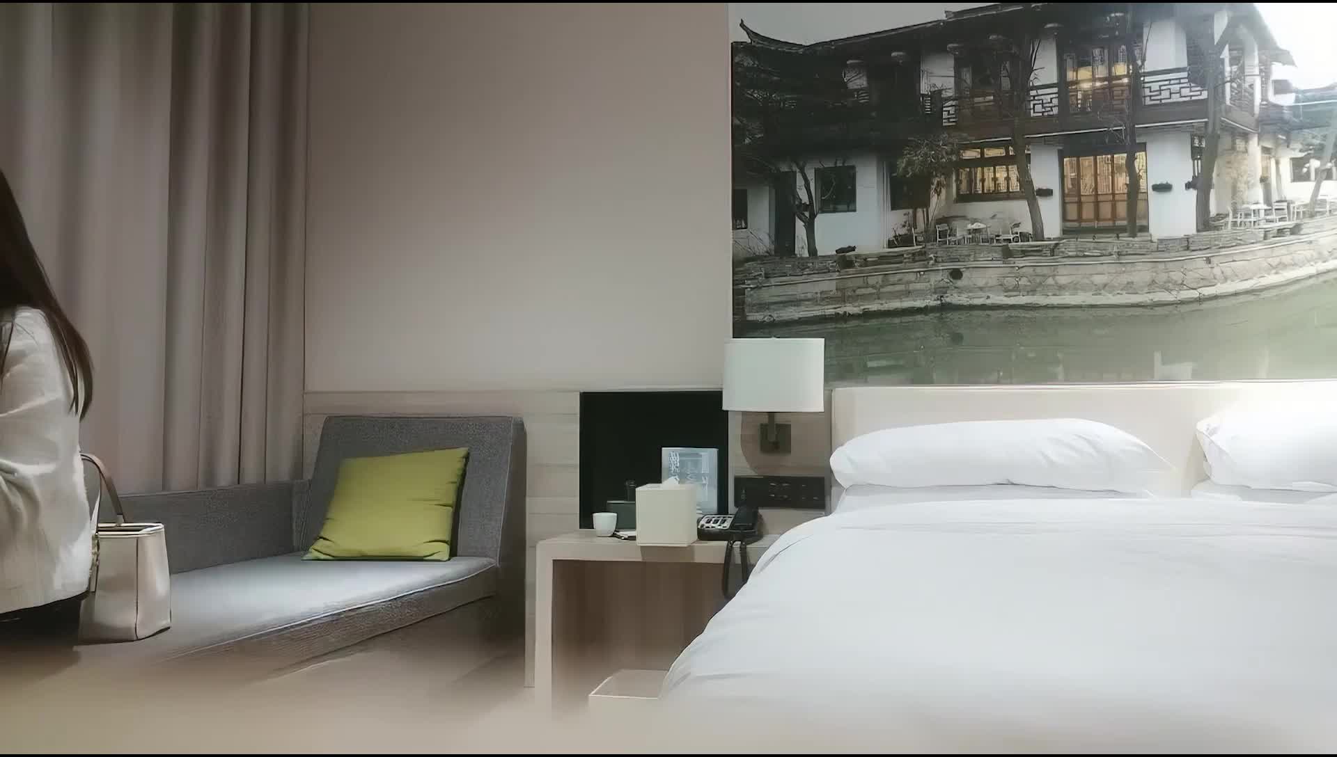 鍒╁摜鎺㈣姳1027(2)