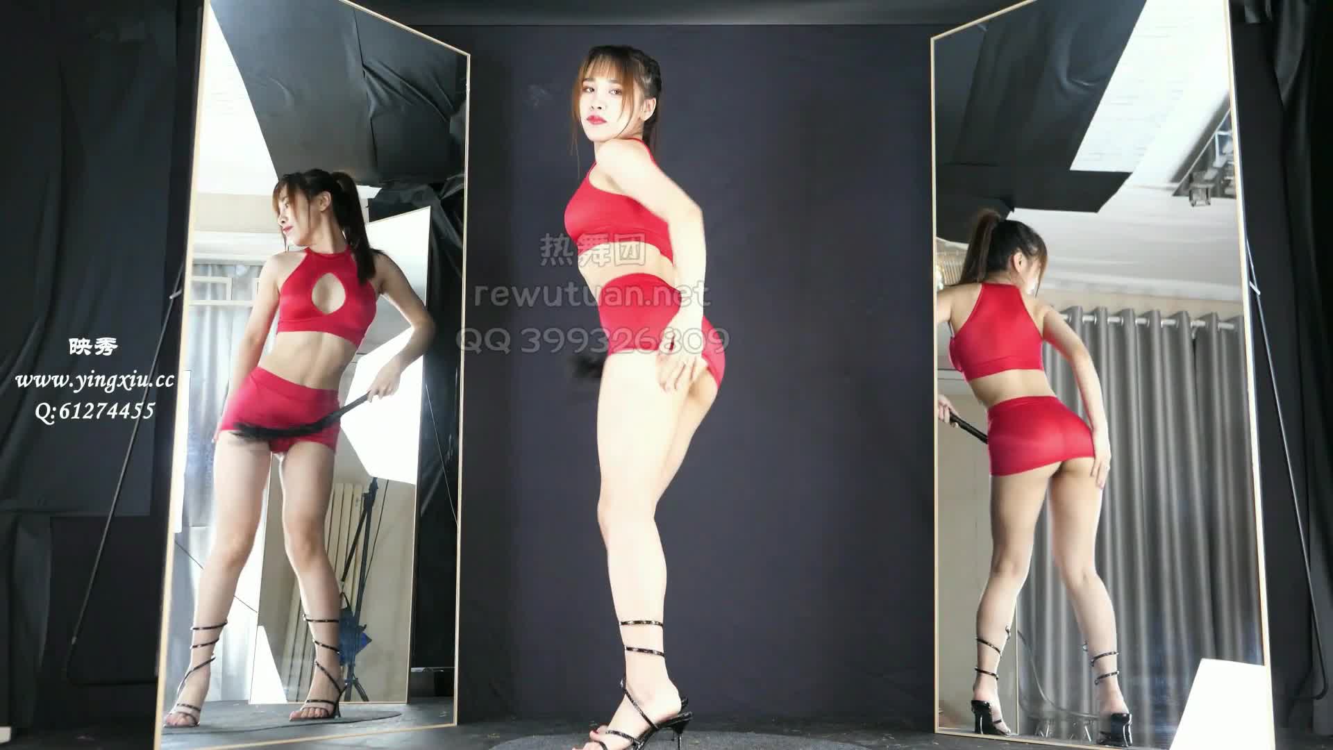 映秀黑girl 【桃子】多角度加密破解1-9期~情趣热舞~全身抹油【271V】 (19)