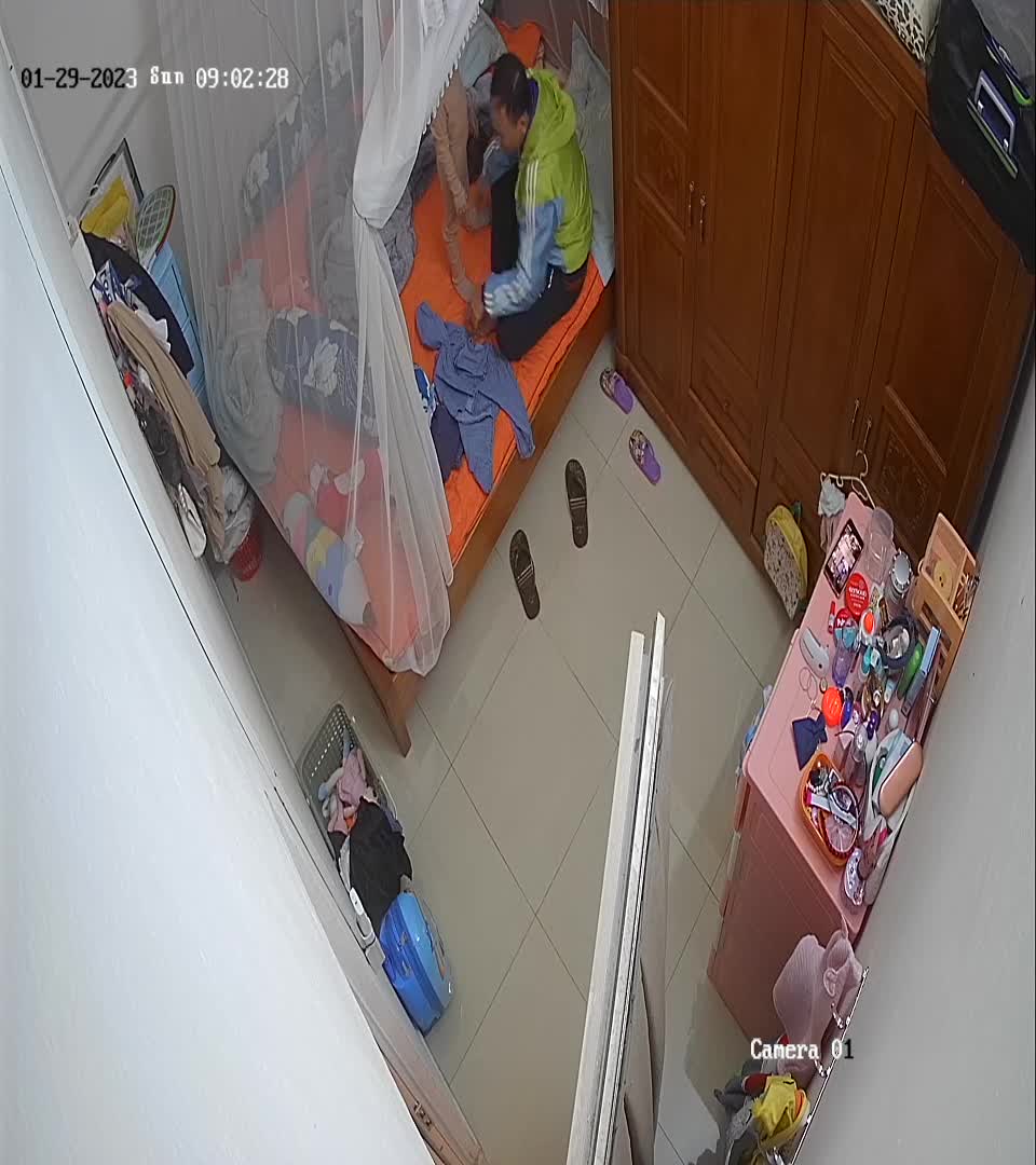 5_6300812178232445727