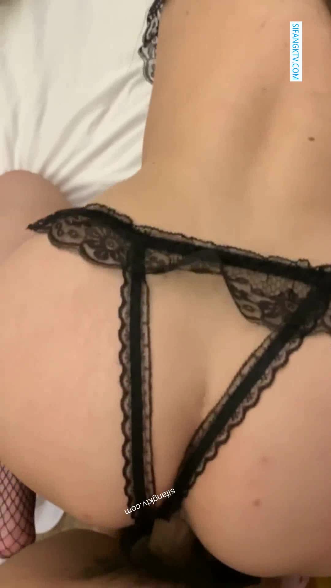 推特【UUS1980 looks哥】约炮少女少妇作品大合集【76v】 (8)