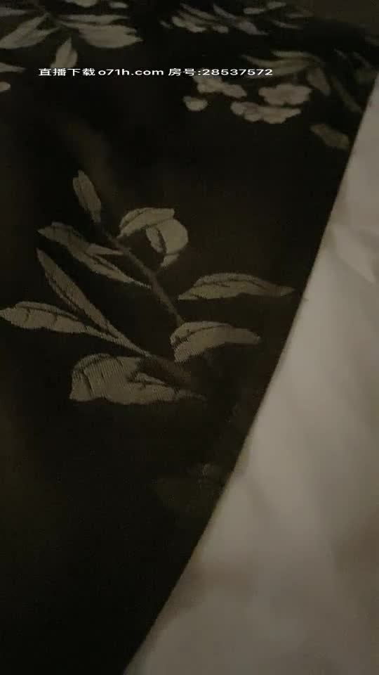 深夜户外露出啪啪，带项圈马路边爬行给主人口交后入爆菊【橙橙小蘿莉】 ，口交足交 乳夹黑绳捆绑【48v】 (45)