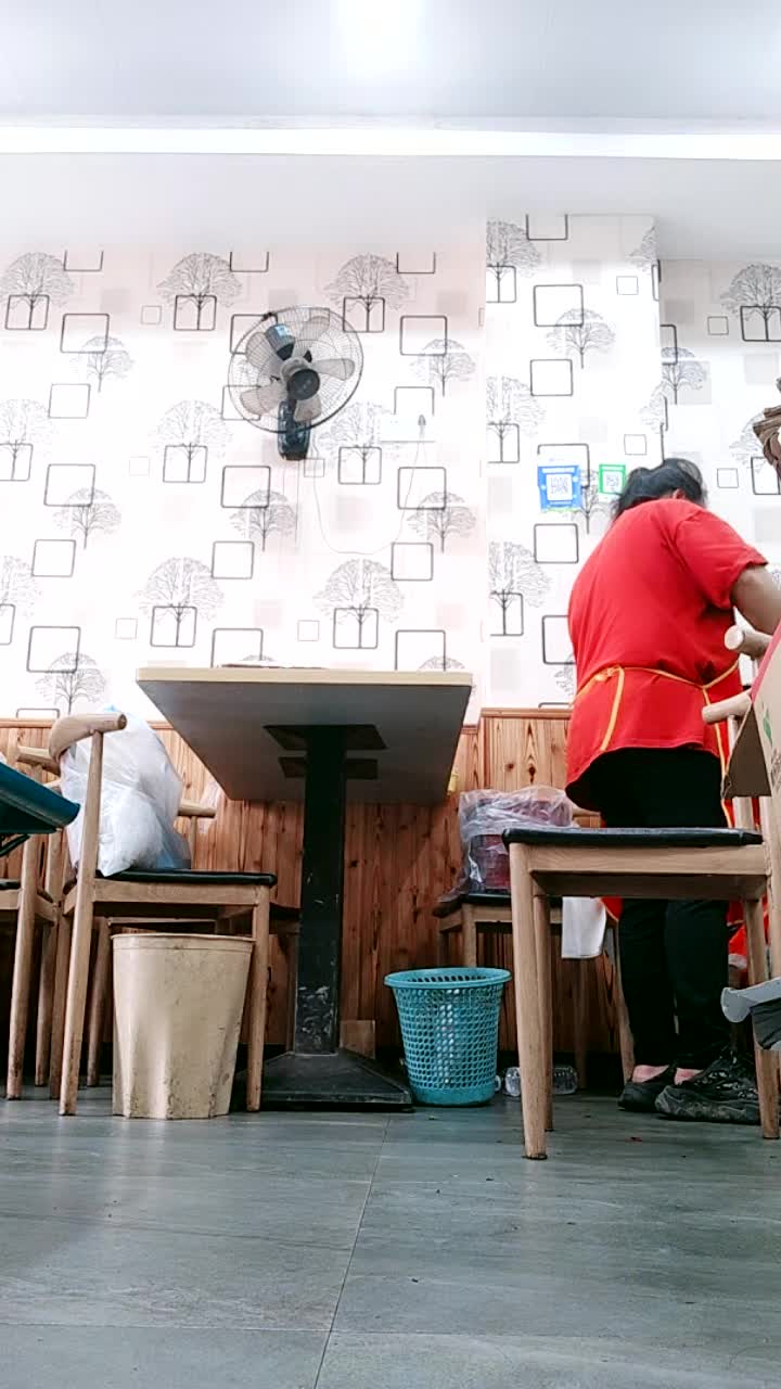 【不萌不淑女笨蛋美女在这里】 三点全露 道具自慰 白浆流水  (108)