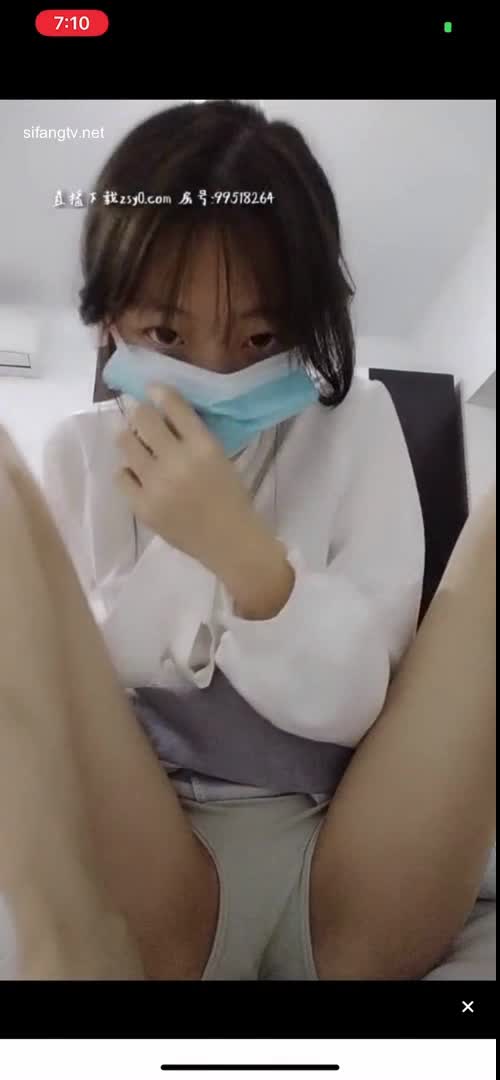 美乳学妹极品身材 粉穴抠逼自慰【萝卜果果】【100v】 (3)