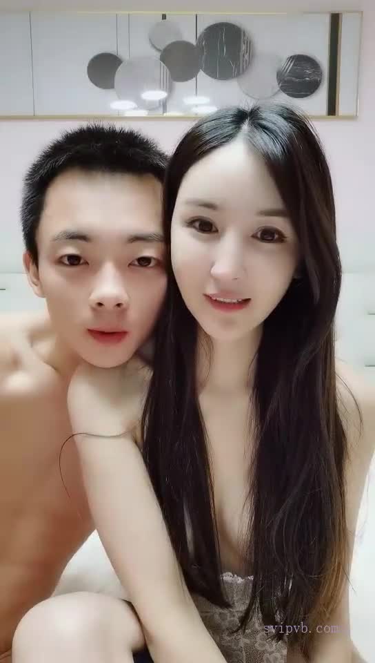 网红女神下海【仔仔没电了】 看到大长腿黑丝御姐欲罢不能，最后吸出精华【56v】 (43)