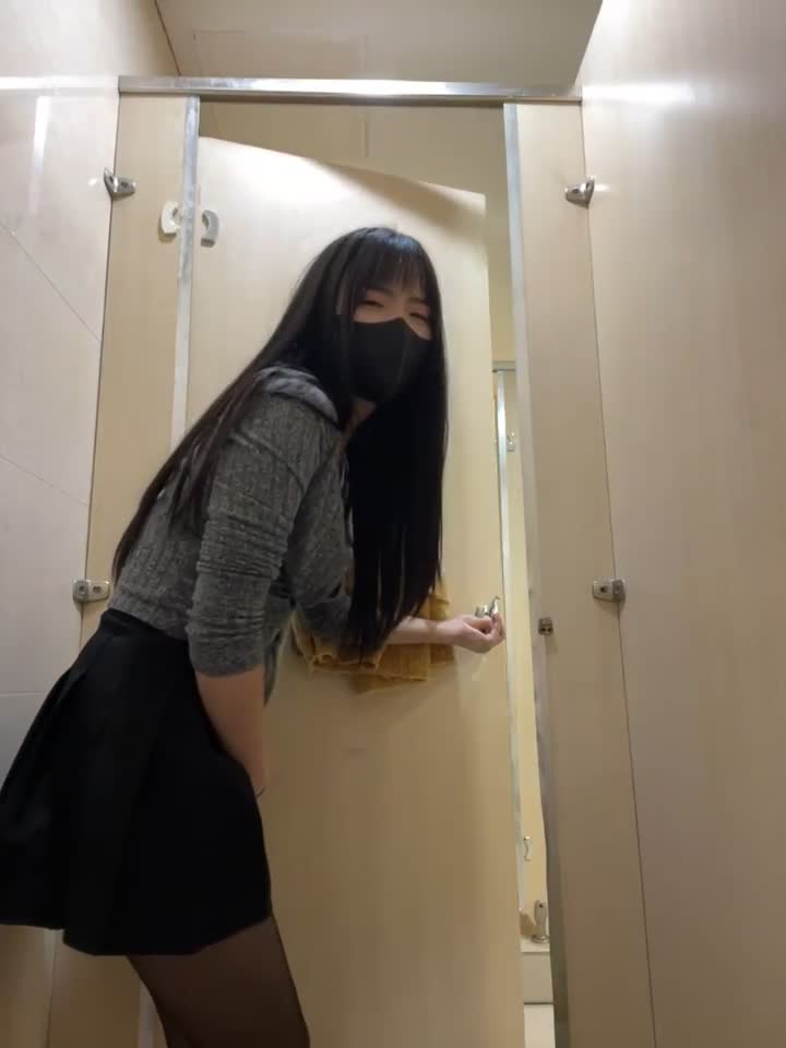 Asia-Lynn_2024-11-04_22-16-11_091