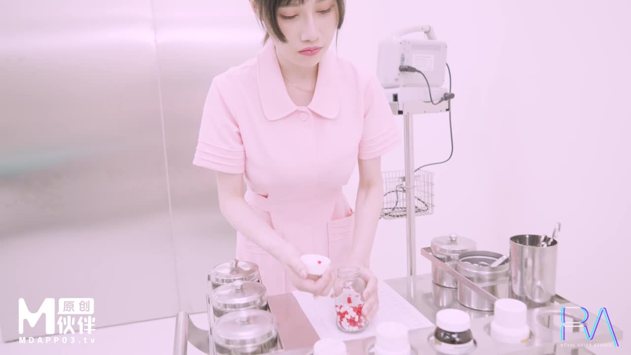 hhd800.com@[原y版b]_20211212_麻m豆d传c媒m映y画h伙h伴b皇h家j华h人r_HJ-084_起q邱q比b特t之z情q色s护h理l师s-夜y夜y