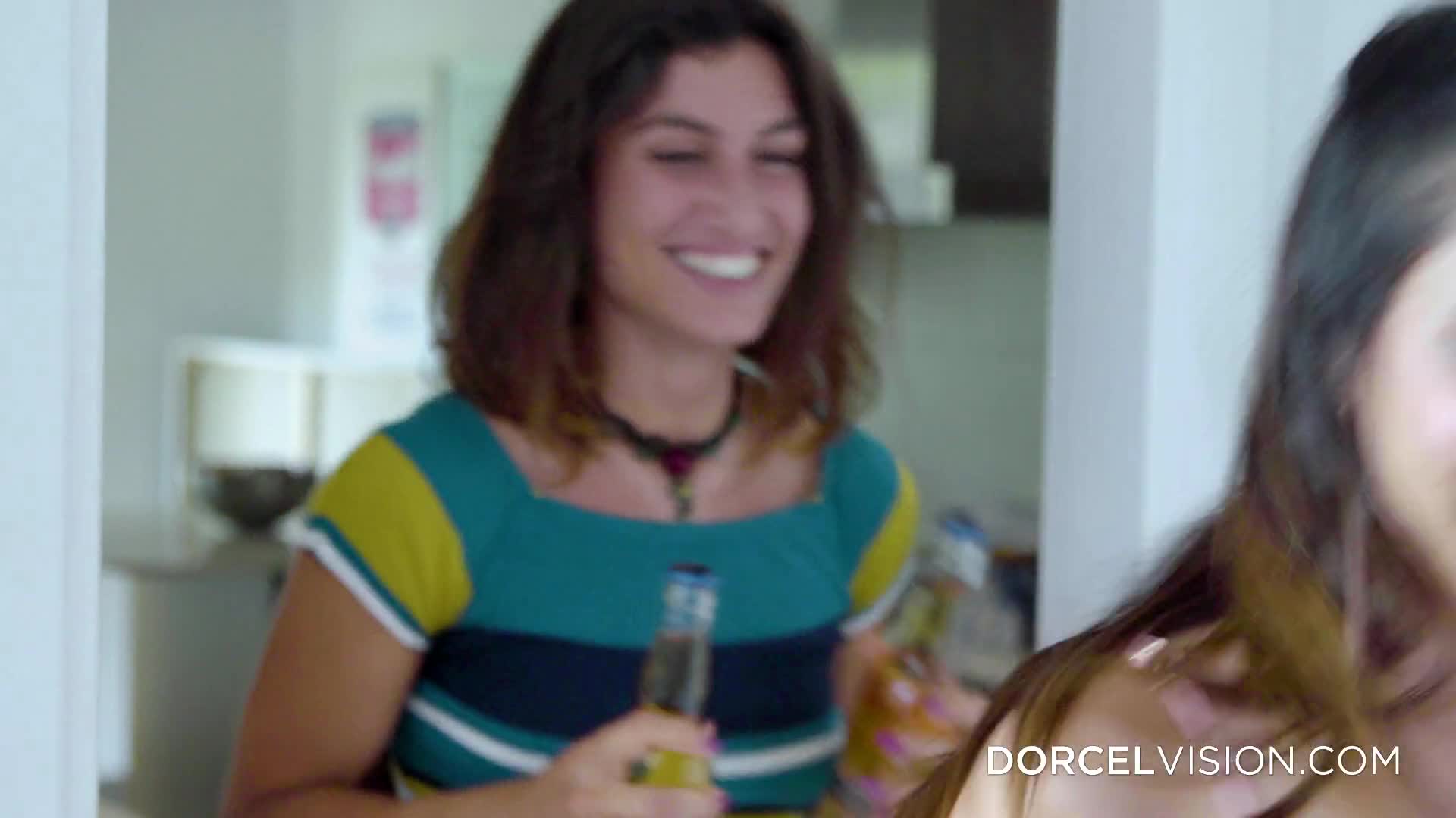 ri.bi@2021Youngswingers.1080p