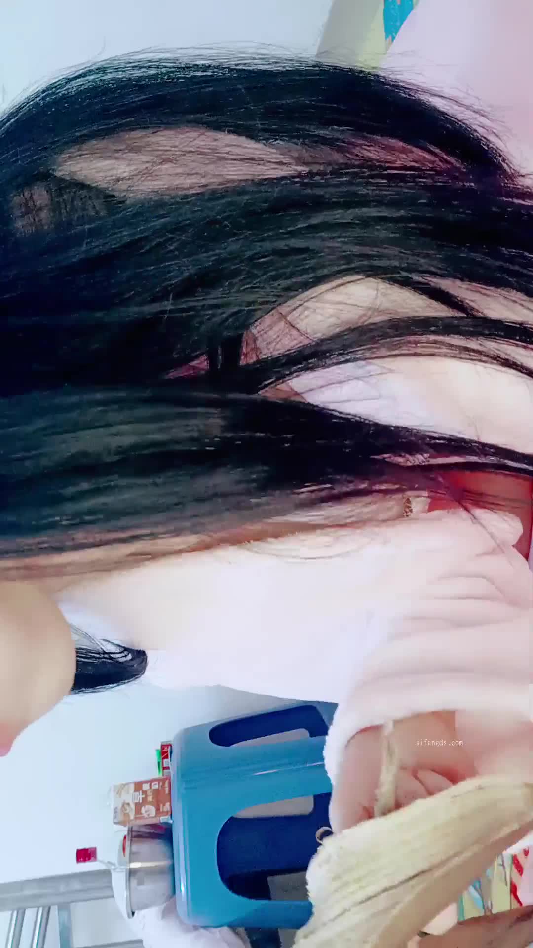 ri.bi@ri.bi@20250122-093612-573