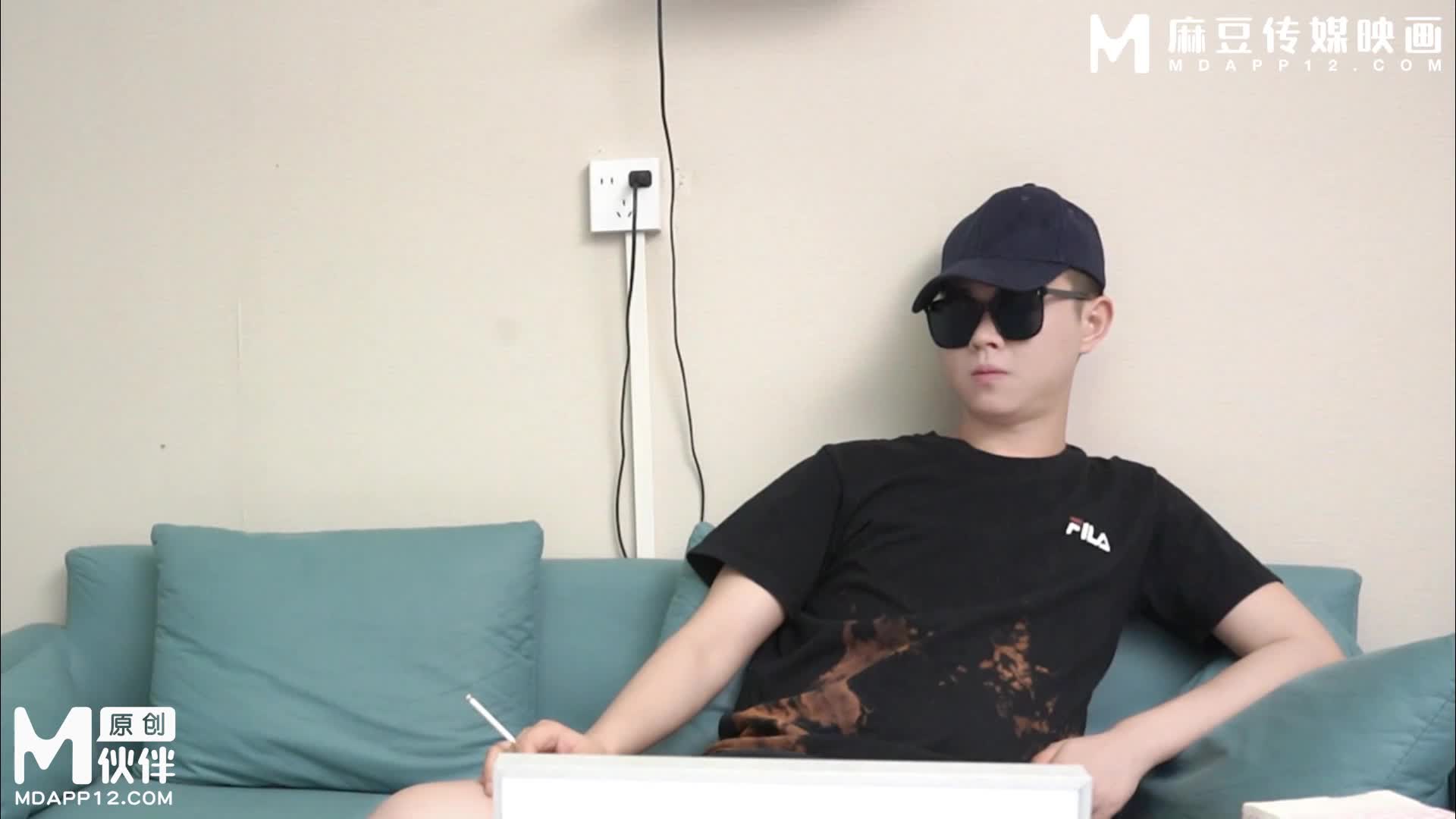 ri.bi@三只狼SZL-026催情迷药之极乐双修