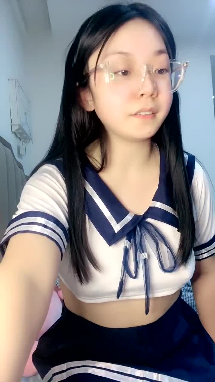 ri.bi@05反差嫩妹20250108_213934