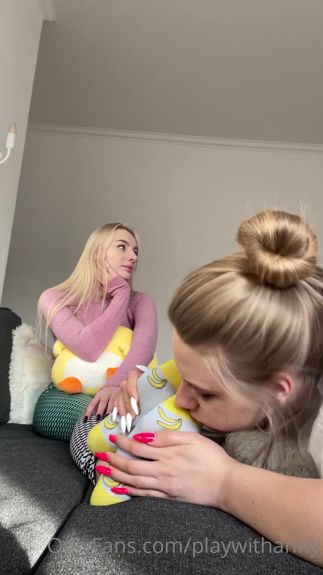 [OnlyFans] PlaywithAnny - 12 (T91ofEQV)