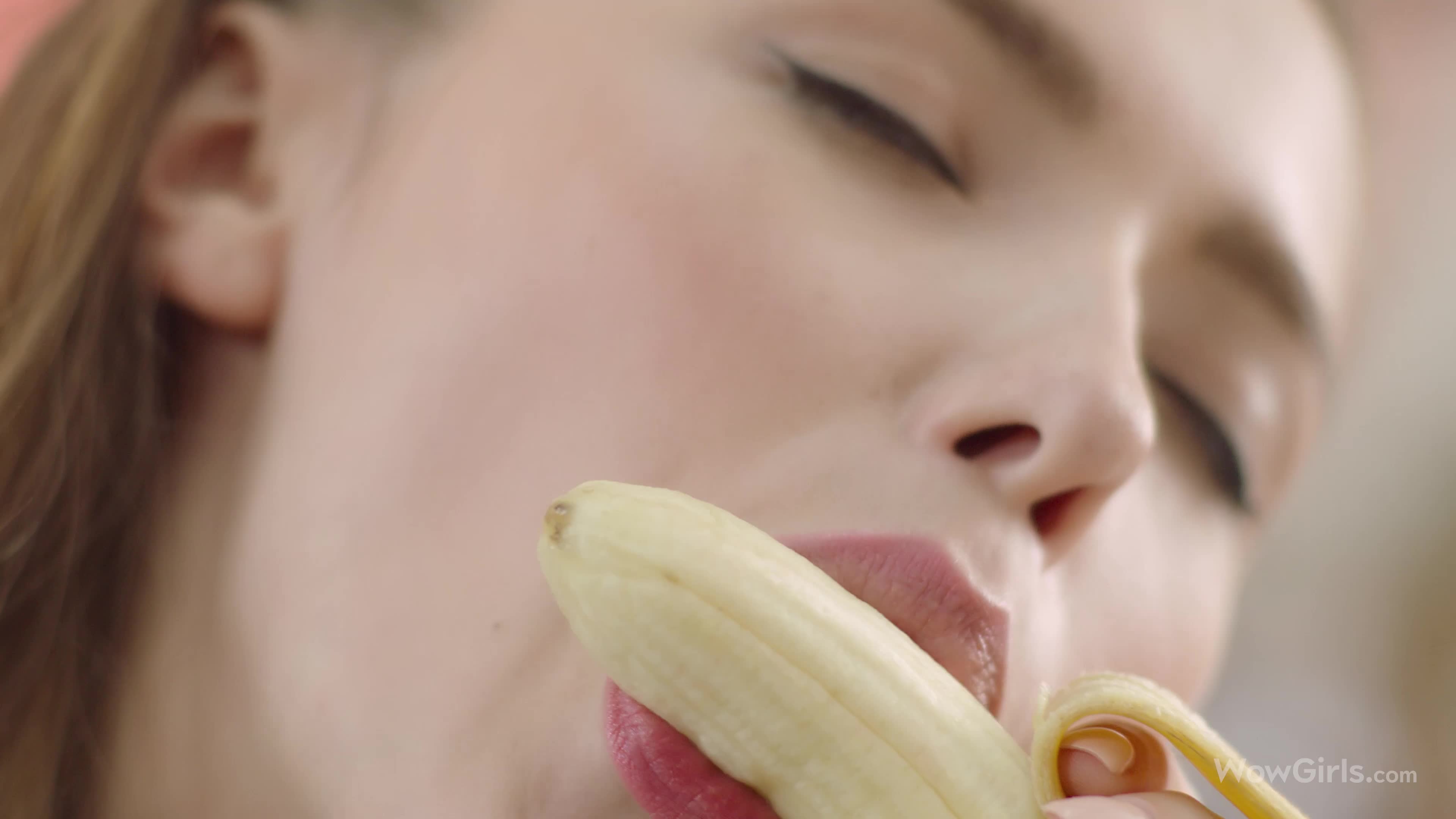 DIESELACCESS.WOWGIRLS.18.12.16.Mila.Azul.Fruit.Of.Love_3840x2160_60fps