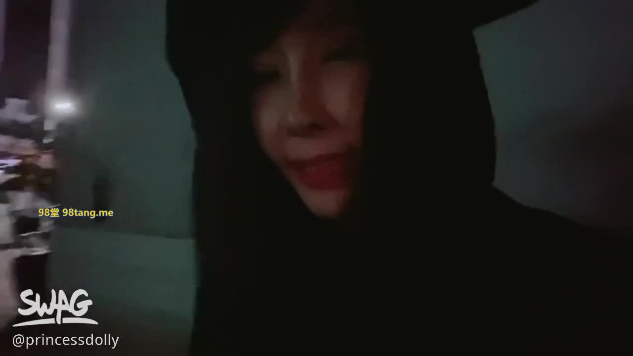 路人隨機搭訕想找喝醉的單男解任務卻遇到竟然早被認出是swag主播