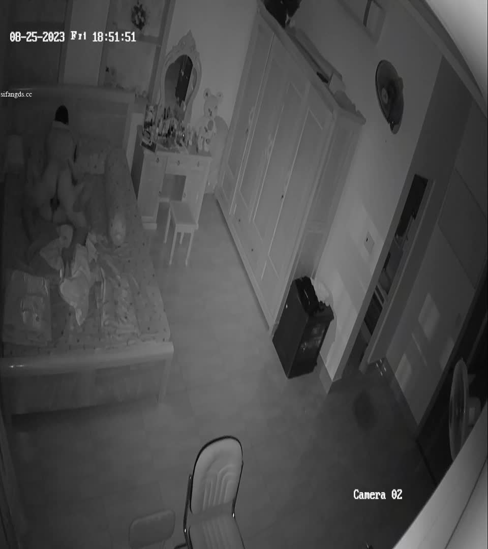 5_6323545659173506308