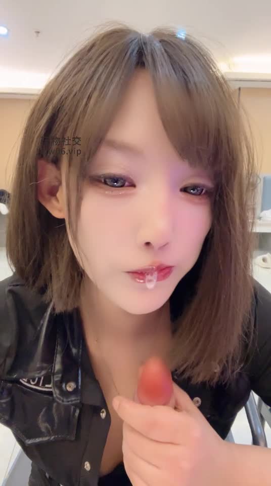 2048.hk@AIU红绿灯口水寸止