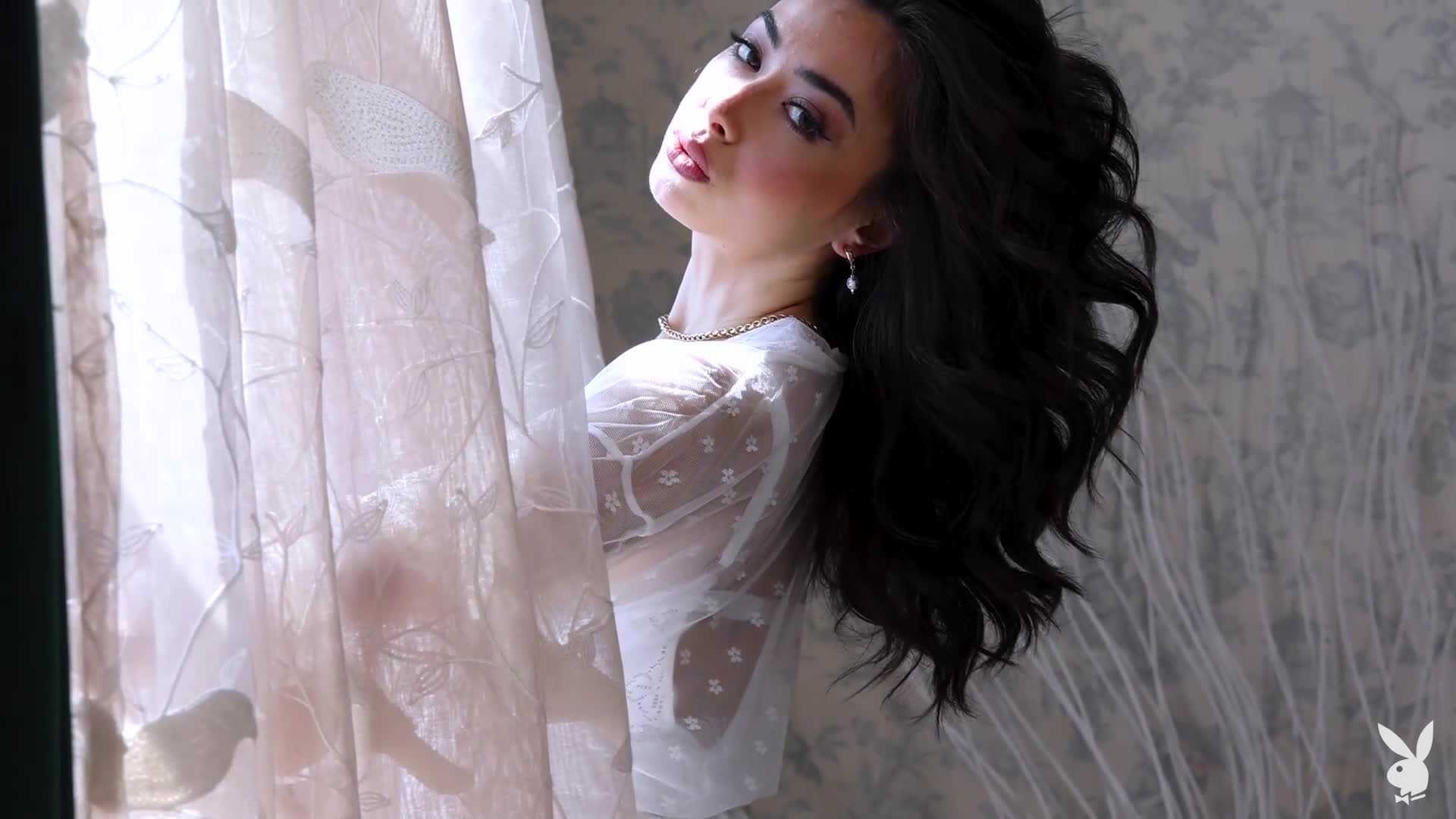 playboyplus.24.10.25.chloe.surreal.sent.from.above