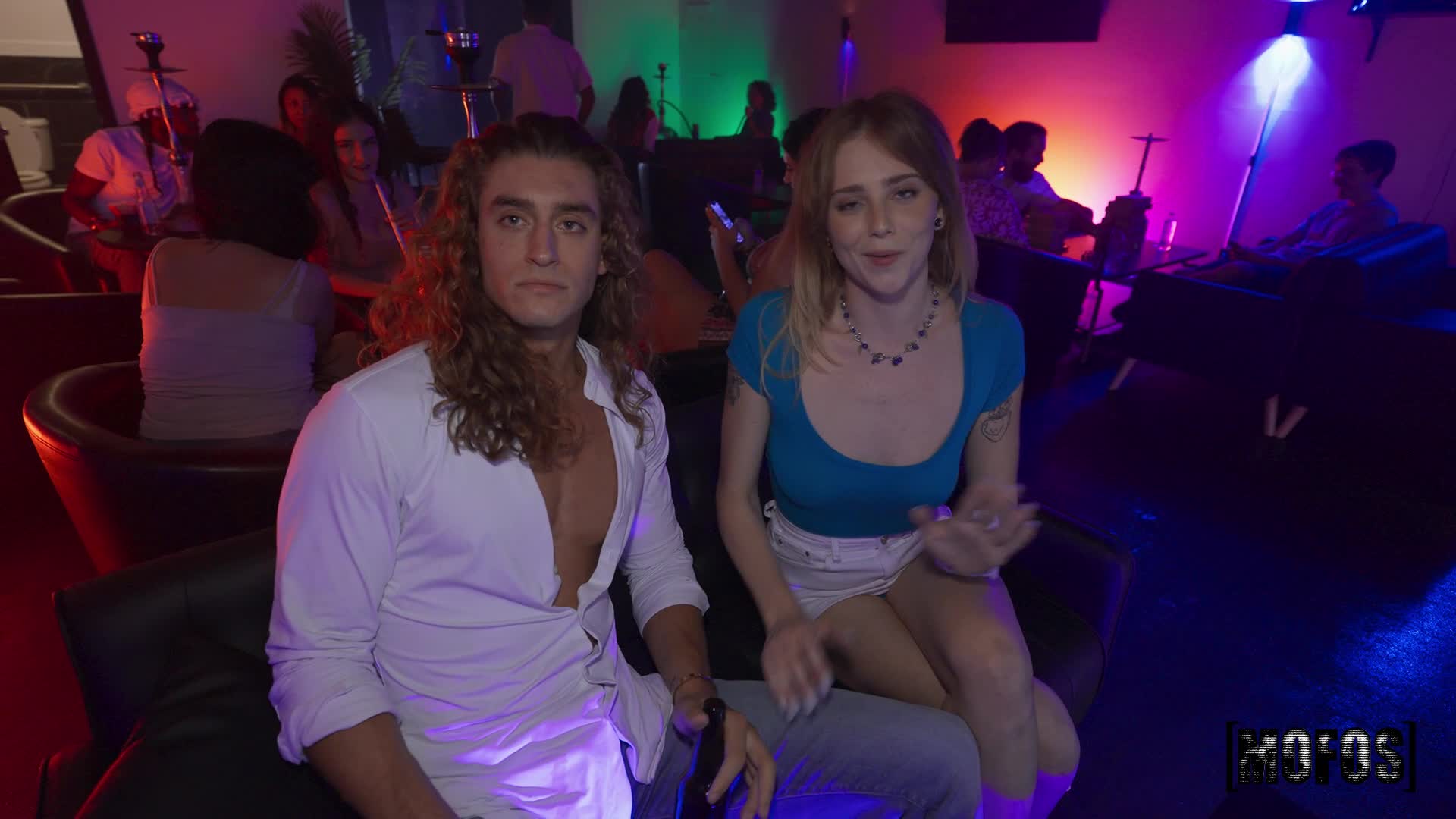 2048.hk@hesgotrizz.25.03.18.lucy.foxx.hookah.bar