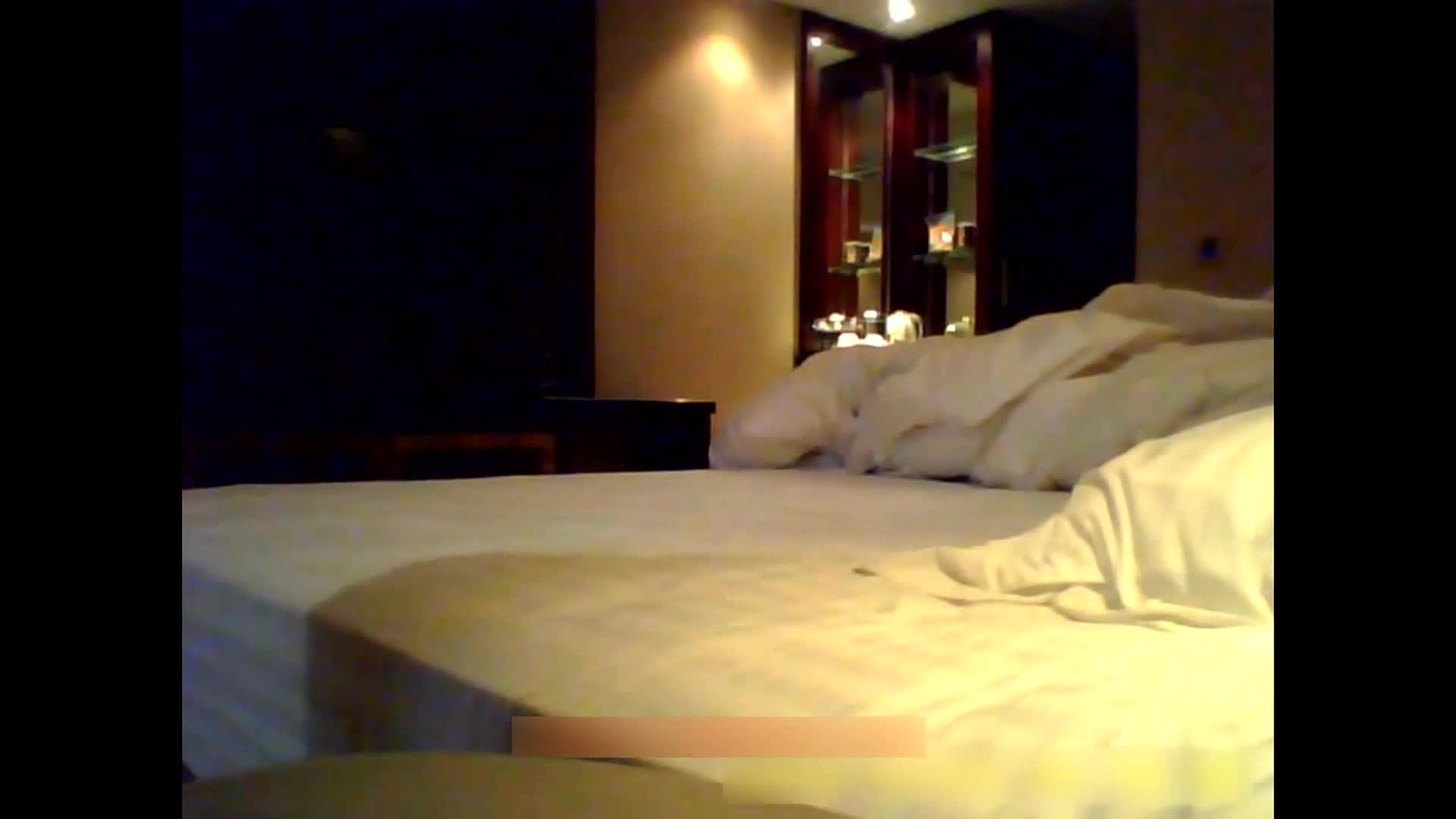 混血哥系列之VS酒场童颜巨乳高清版还是蜜桃乳露脸美