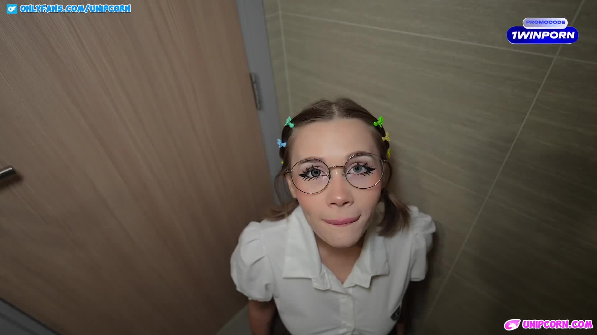 Unipcorn - [PH] - Extreme Blowjob to a Teacher !!Ὢ8 19-Year-Old Schoolgirl Sucks a Dick in the Toilet, Hard and Sloppy