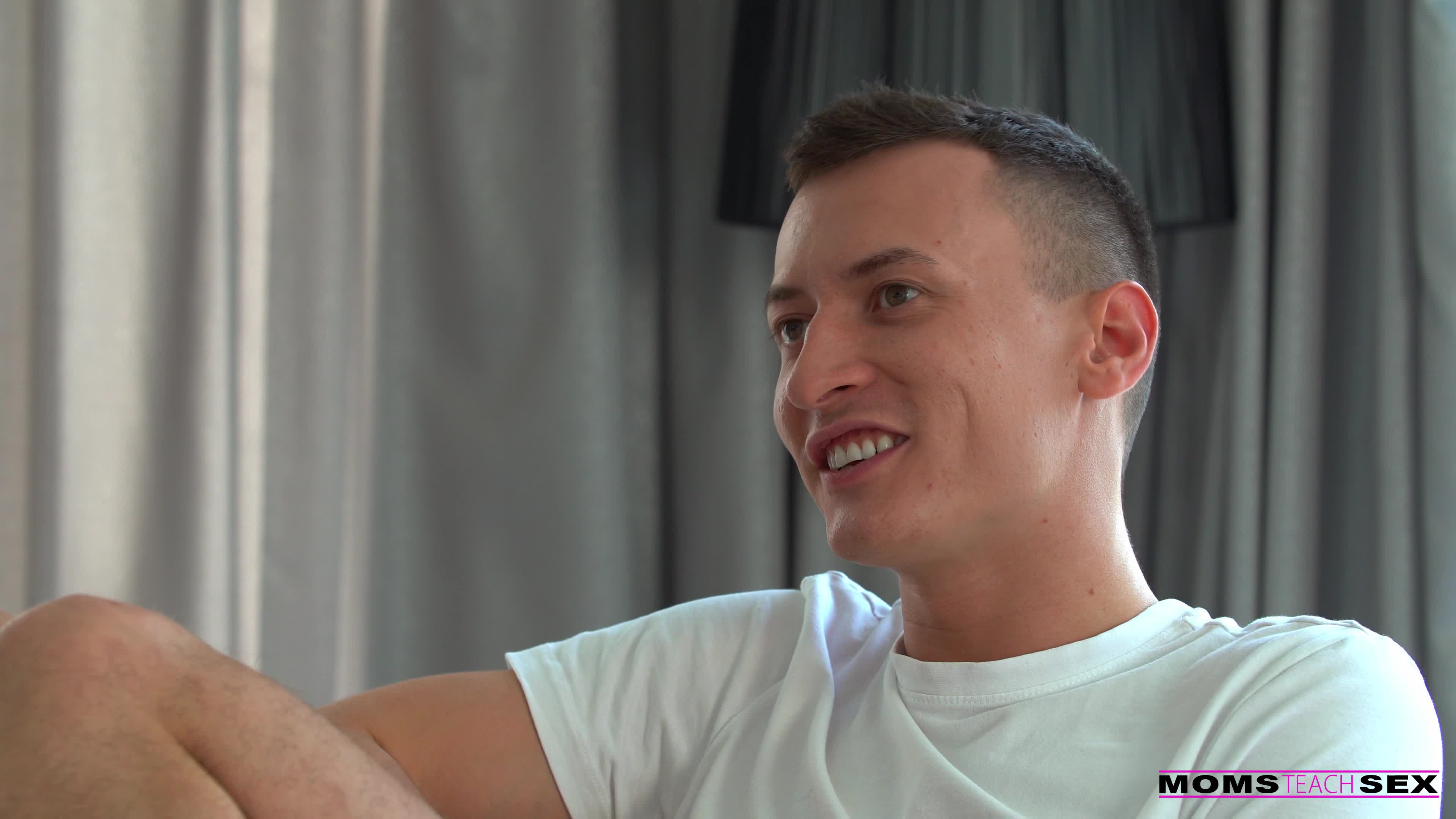 momsteachsex.24.06.18.veronica.leal.stepmom.knows.how.to.do.it.right.4k