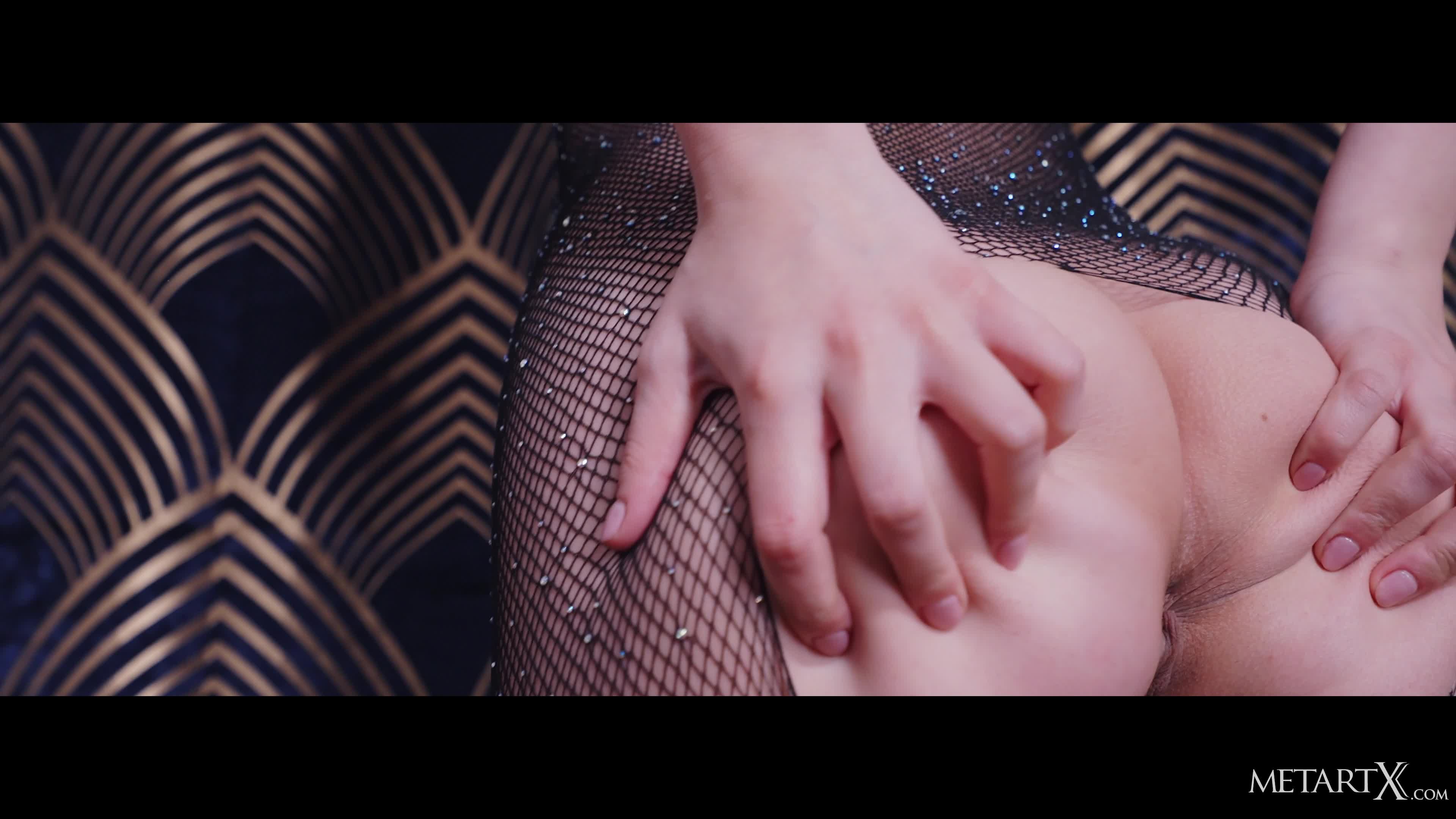 metartx.24.03.29.mila.azul.second.skin.2.4k