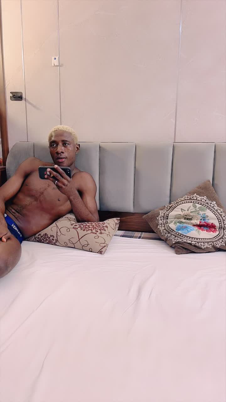 2048.hk@536267240_19岁瑶瑶_20250901_222531