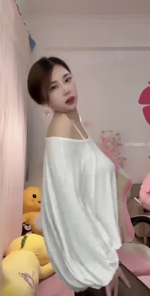 2048.hk@快手顶流 小奶球 2025高能抖奶定制骚舞 顶级会员福利合集 (33)