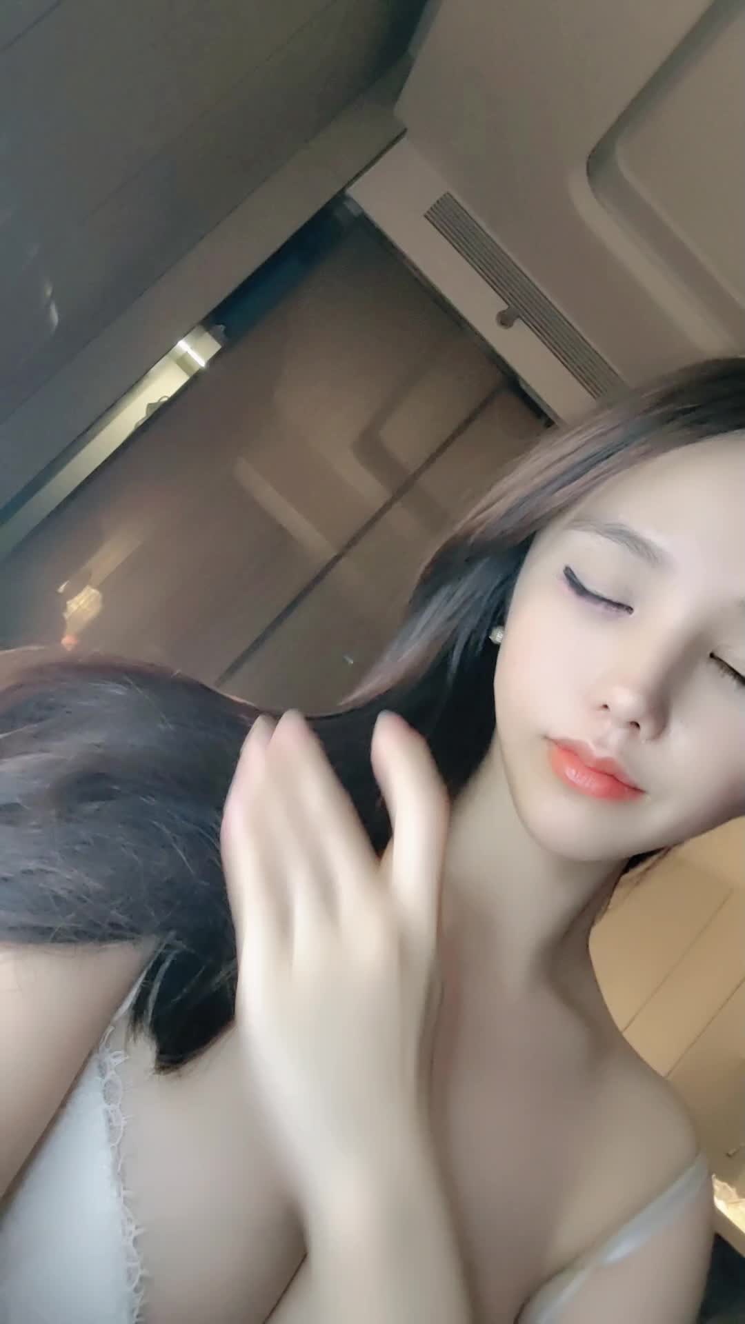 2048.hk@1782499579_20250427-013702