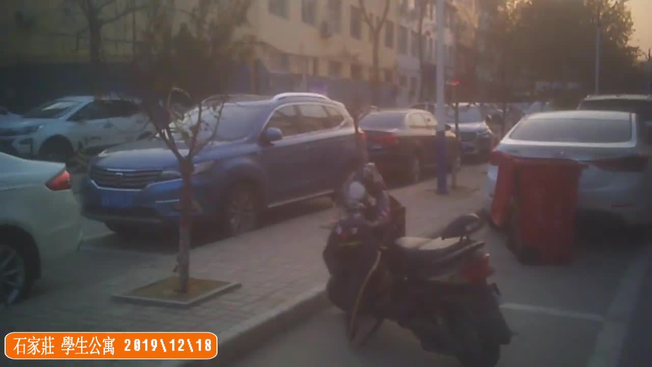 2048.hk@老司機探尋 justwalking 與佳人邂逅