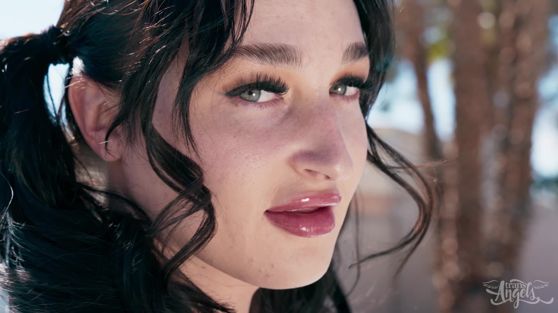 transangels.25.04.11.haven.rose.sucker.for.soccer