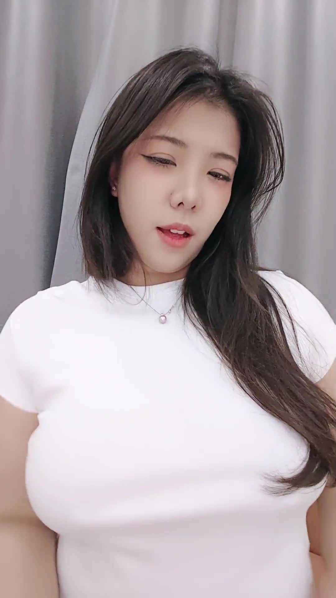 2048.hk@纯情小慧_20250903_172839