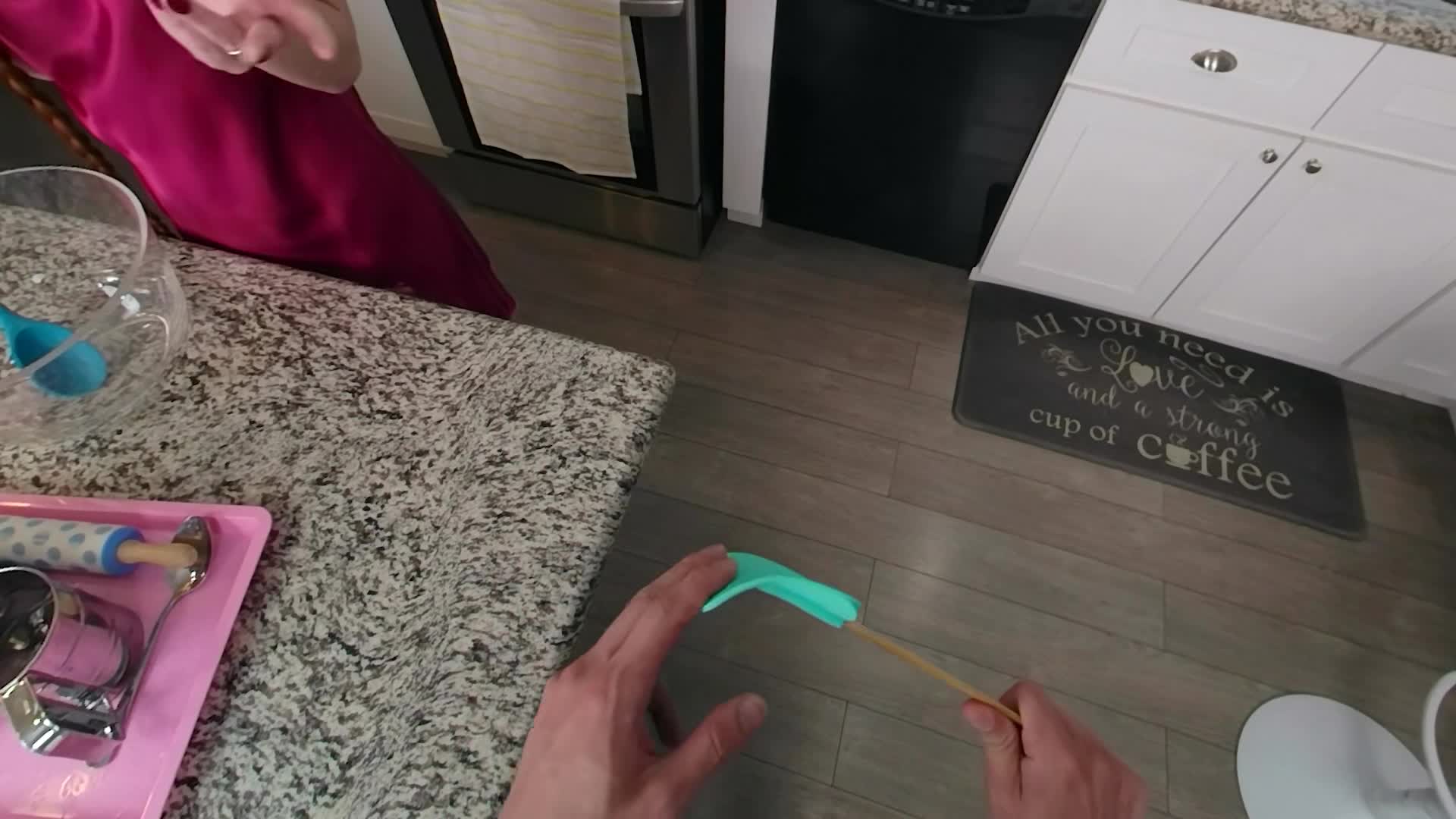 [PornCornVR]2023-12-07ErinEverheart,MelanieMarie-FamilySecrets.OurLittleStepsister[VR2Normal][1080px265]