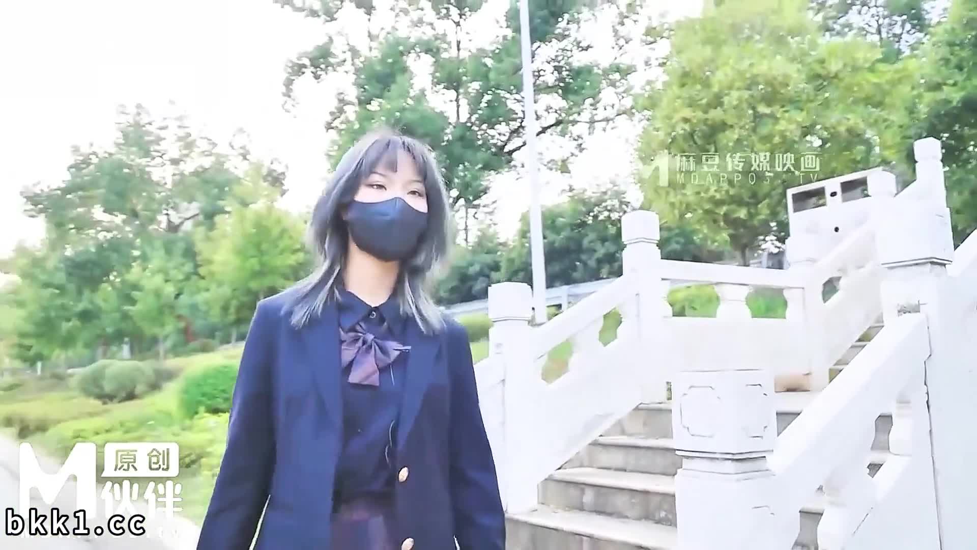 2048.hk@精品国产AV【麻豆出品X涩会传媒SH-007】梦岚【主播的丝足福利绝对领域美腿足交】高清1080P原版首发【SH-007】