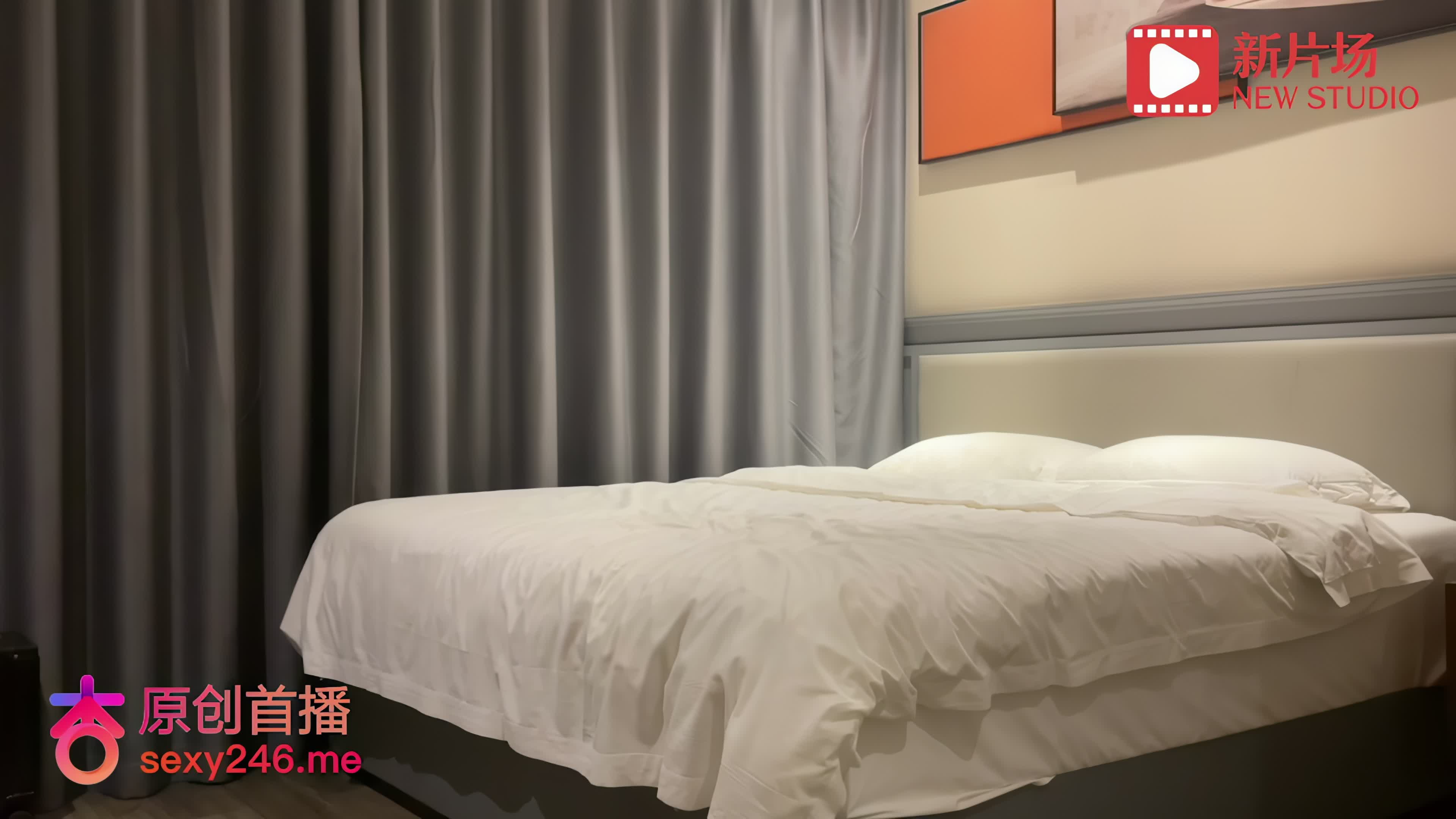 2048.hk@杏吧老王7-网约18岁兼职学生妹，前凸后翘可爱萝莉音_iris3