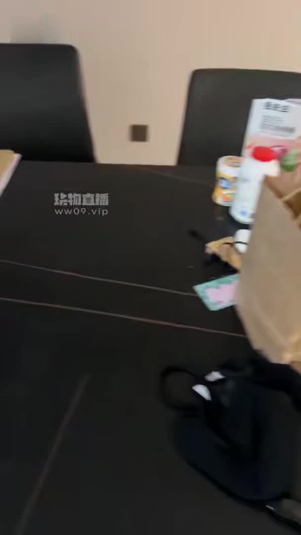 2048.hk@凌晨04情侣主TJ：巨乳家教肥臀调学生2025-07-14