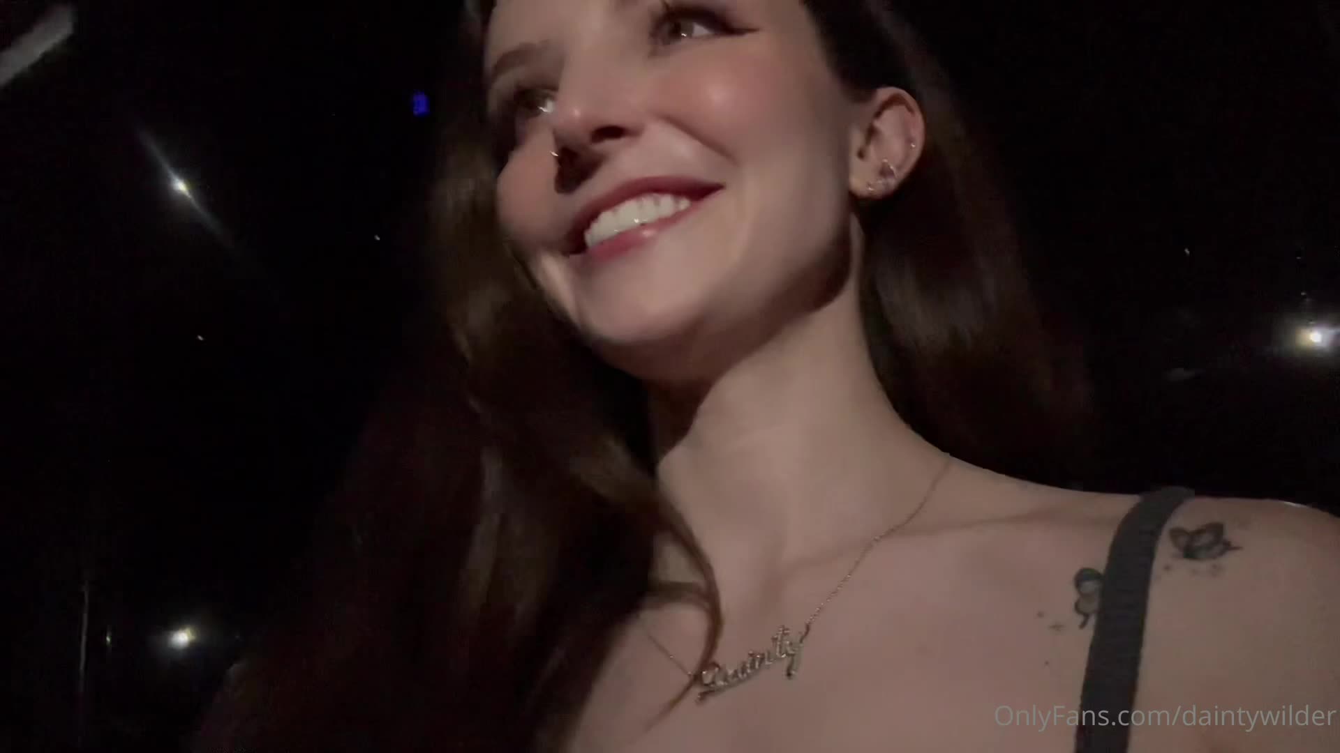 2048.hk@StuckInElevatorWithNeighbor-hvMlO4so-We10NbX9