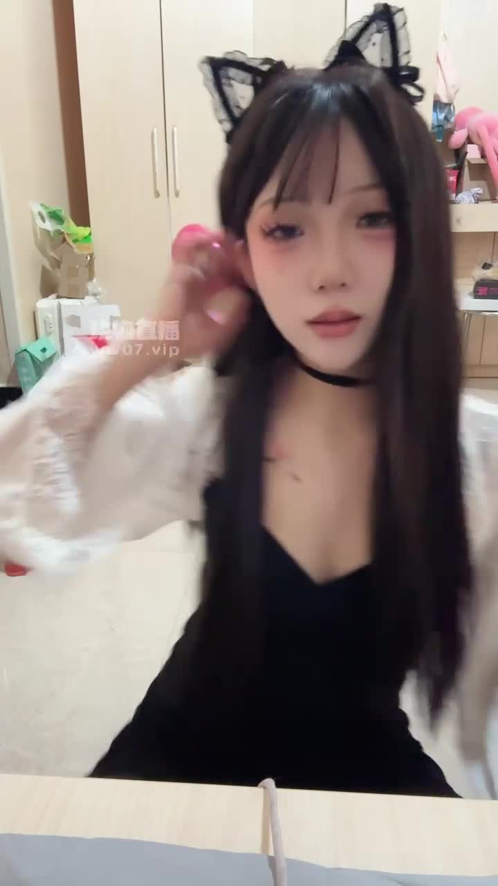 2048.hk@青萝m午夜发骚m湿身诱惑懵懂女M的沉沦长得乖当然是为了做坏事被主人支配玩弄自己的身体母畜好像爱上了这种感觉用舌头勾引主人求主人彻底开发母狗吧沉迷于主人的支配无法自拔了口水拉丝只为伺候主人主人的一切都是母畜可望不可及的2025-07-06