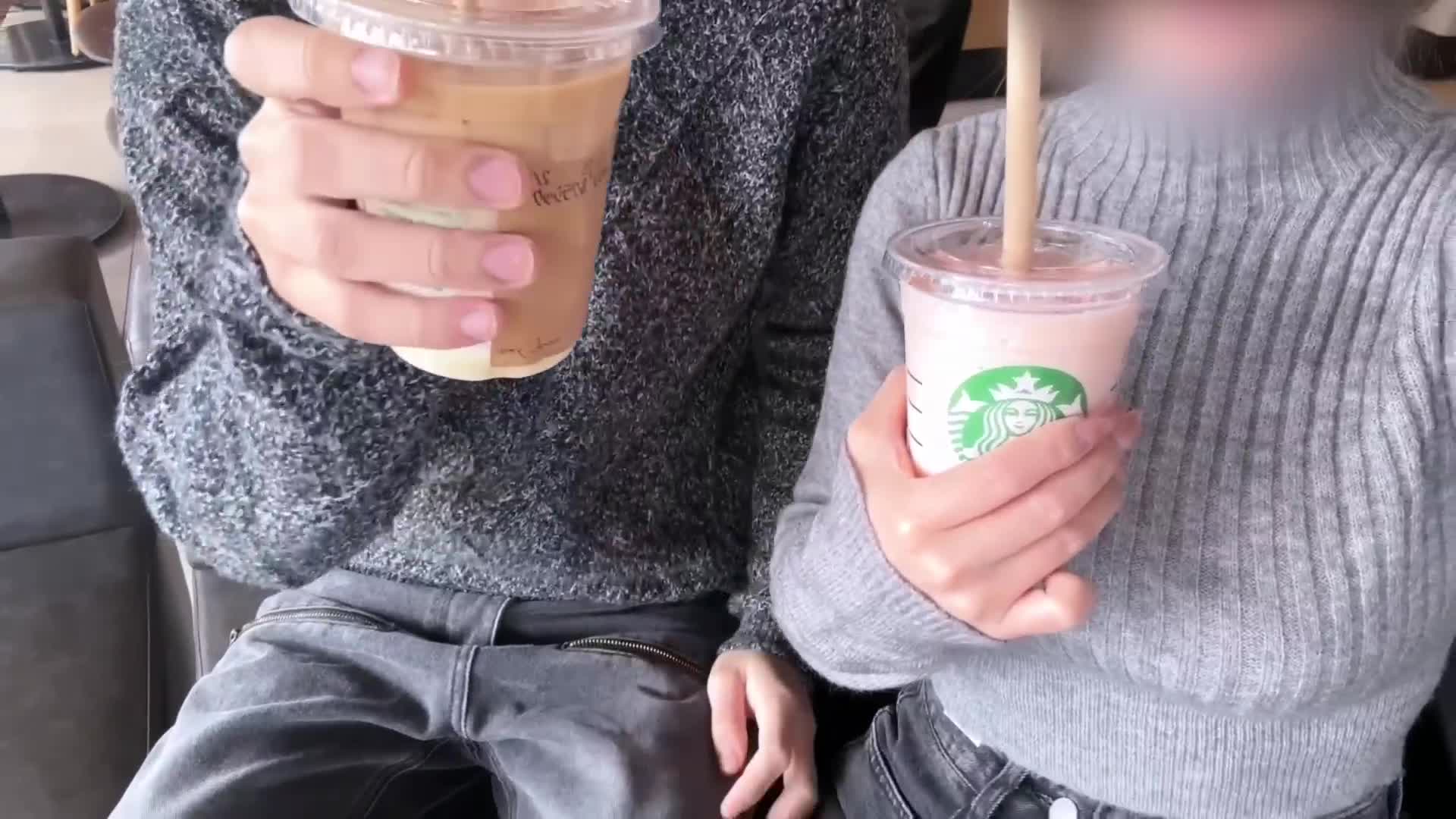 2048.hk@[76]去年、童貞卒業させてあげたお○○○さんにパイズリ搾乳手コキしてあげたらすごかったです