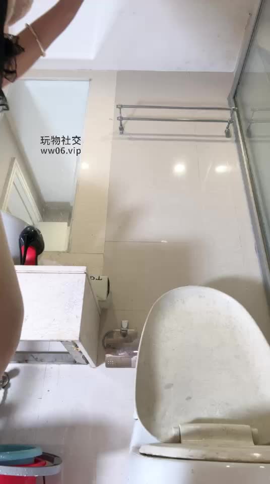 2048.hk@草莓奶昔红绿灯摇屁股舞榨精