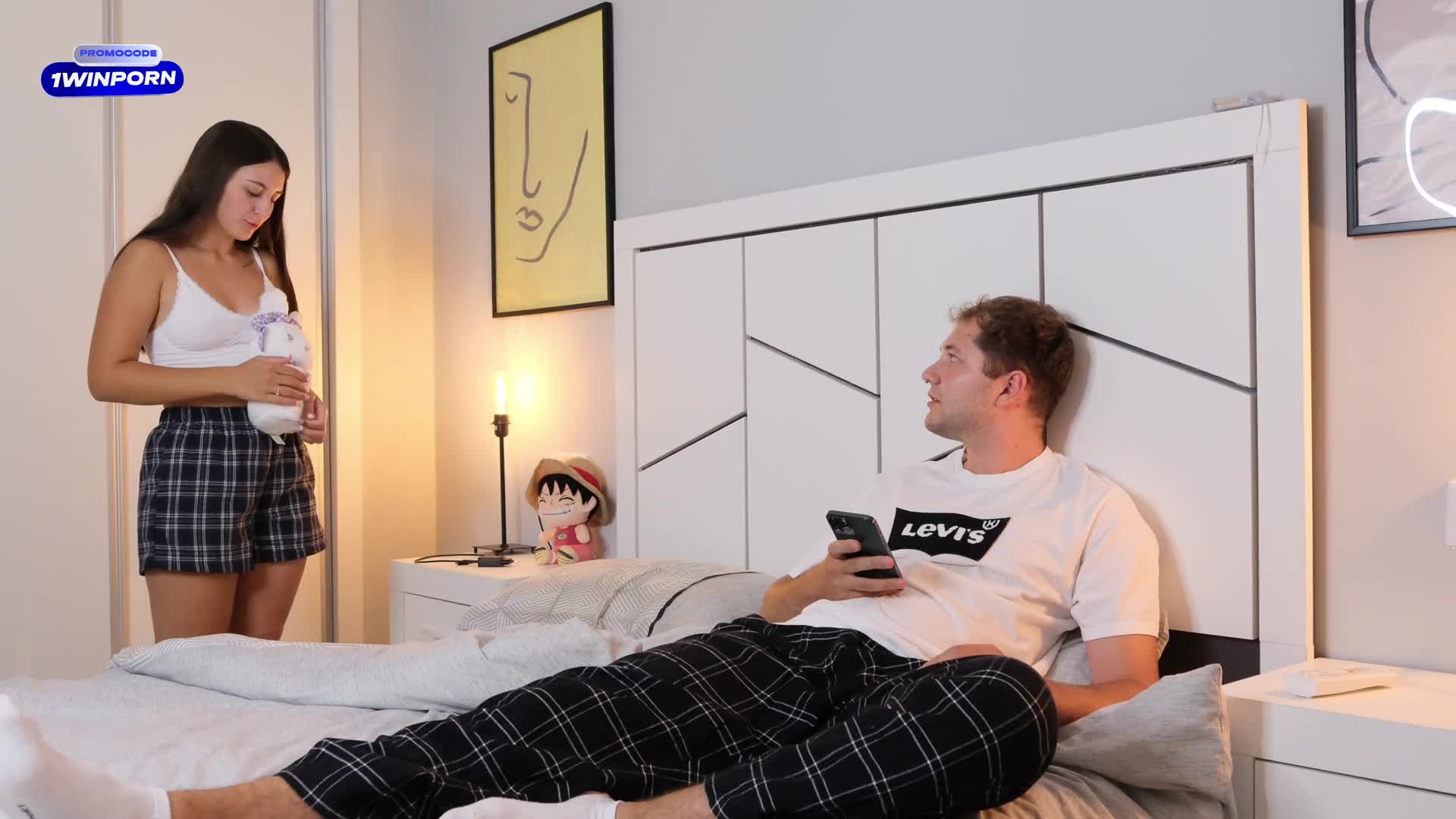 2048.hk@26-继兄弟性交 Virgin 继妹并射精在她紧致的阴户内！