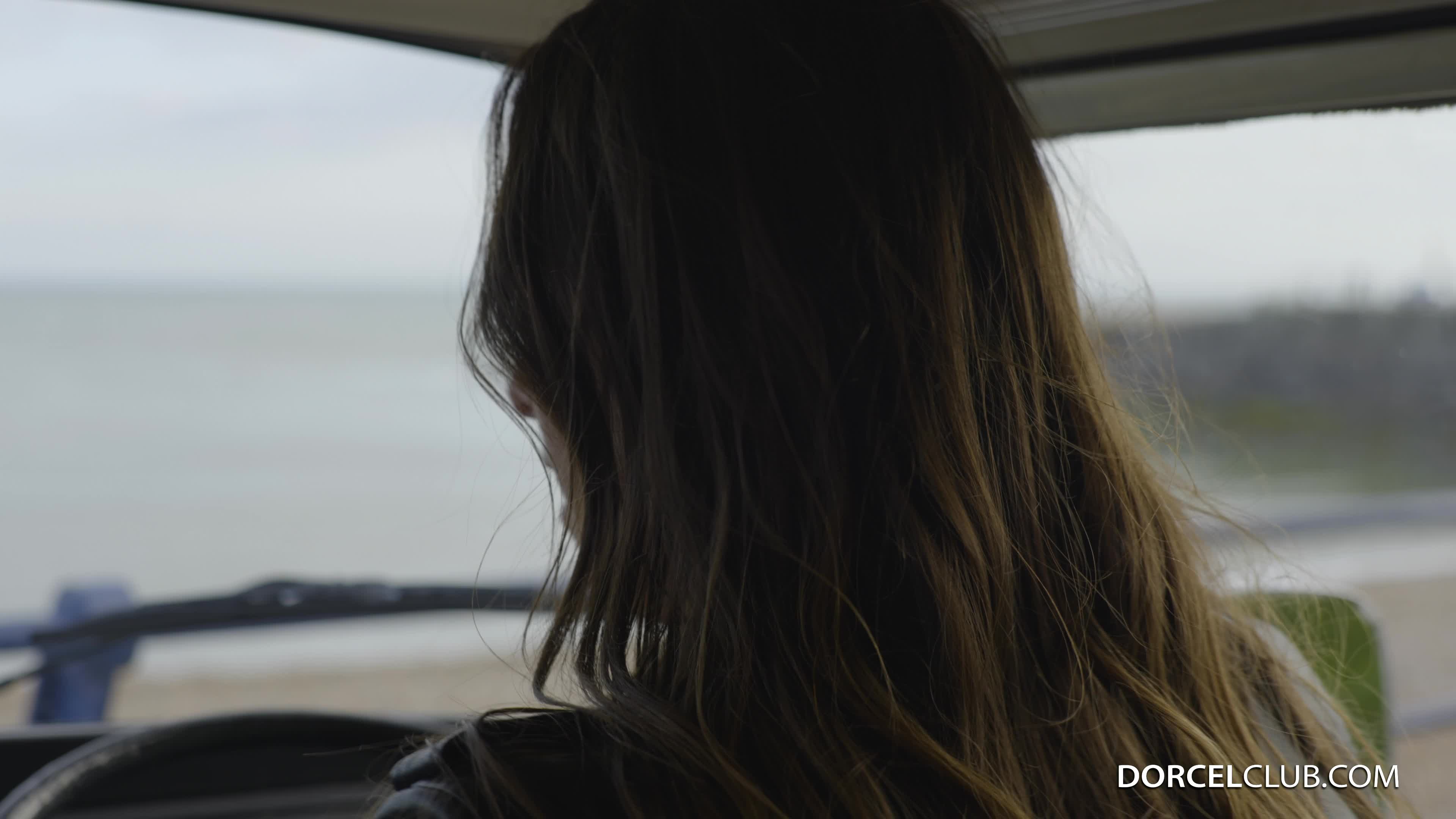 2048.hk@dorcelclub.25.05.05.lola.bellucci.and.diana.lawrence.under.dianas.spell.xxx