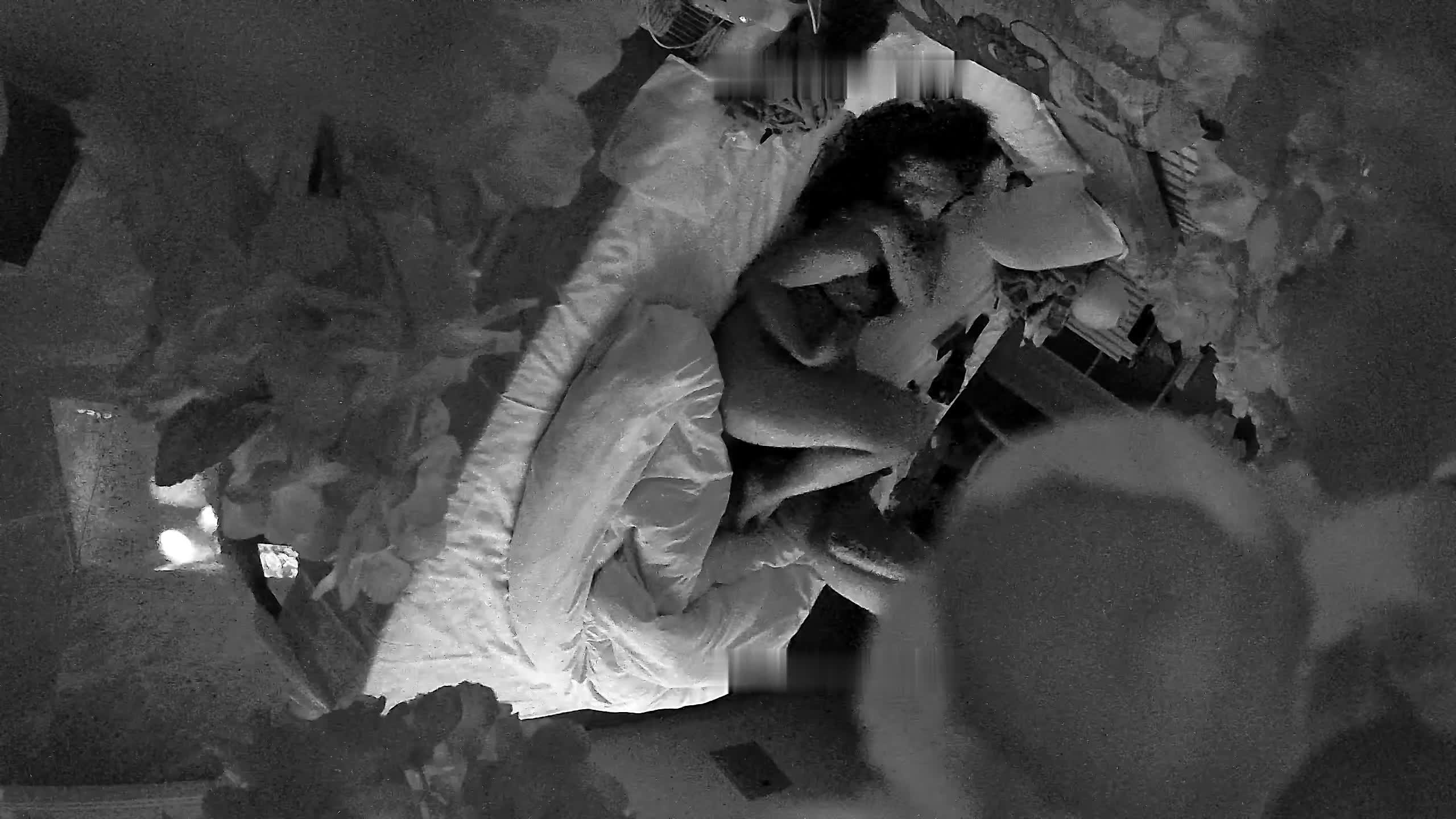 2048.hk@2023.12.30，【校园小情侣假期开房】，毫无节制，一天干三炮，玩的还挺变态1(2)