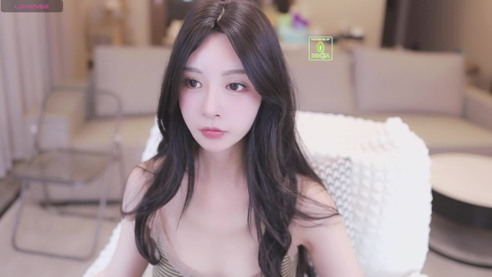 2048.hk@Bella-999_20251107_2321