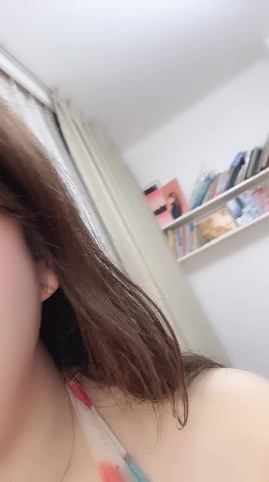 2048.hk@奈奈好大11月6日--1762421795