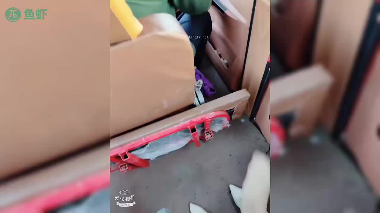 2048.hk@251101H【鱼虾档案一】婷主任初入光棍屯，扶贫形势不容乐观！