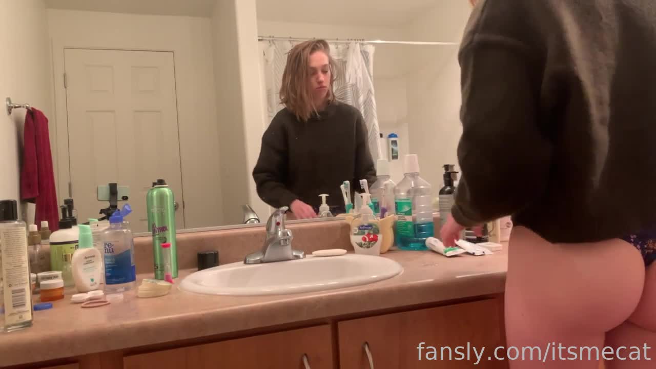 2048.hk@itsmecat (Coomer)_285518826576027648